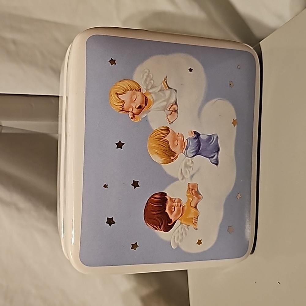 Hallmark porcelain music box